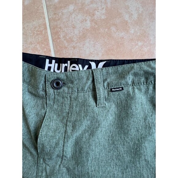Hurley Phantom worn once  green polyester  shorts men size 30 - Picture 2 of 7